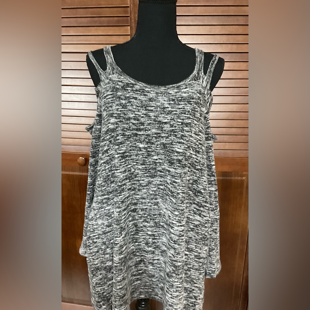 Umgee Cold Shoulder Tunic